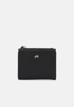 Anna Field Monedero - Black