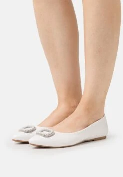 Anna Field Bailarinas - White