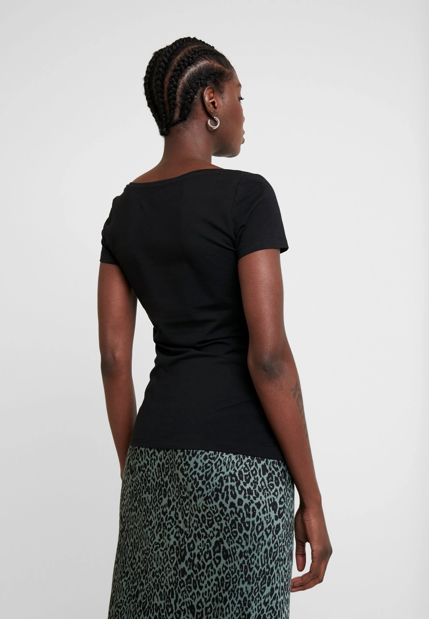 Anna Field 2 Pack- Camiseta Básica - Black - Imagen 4