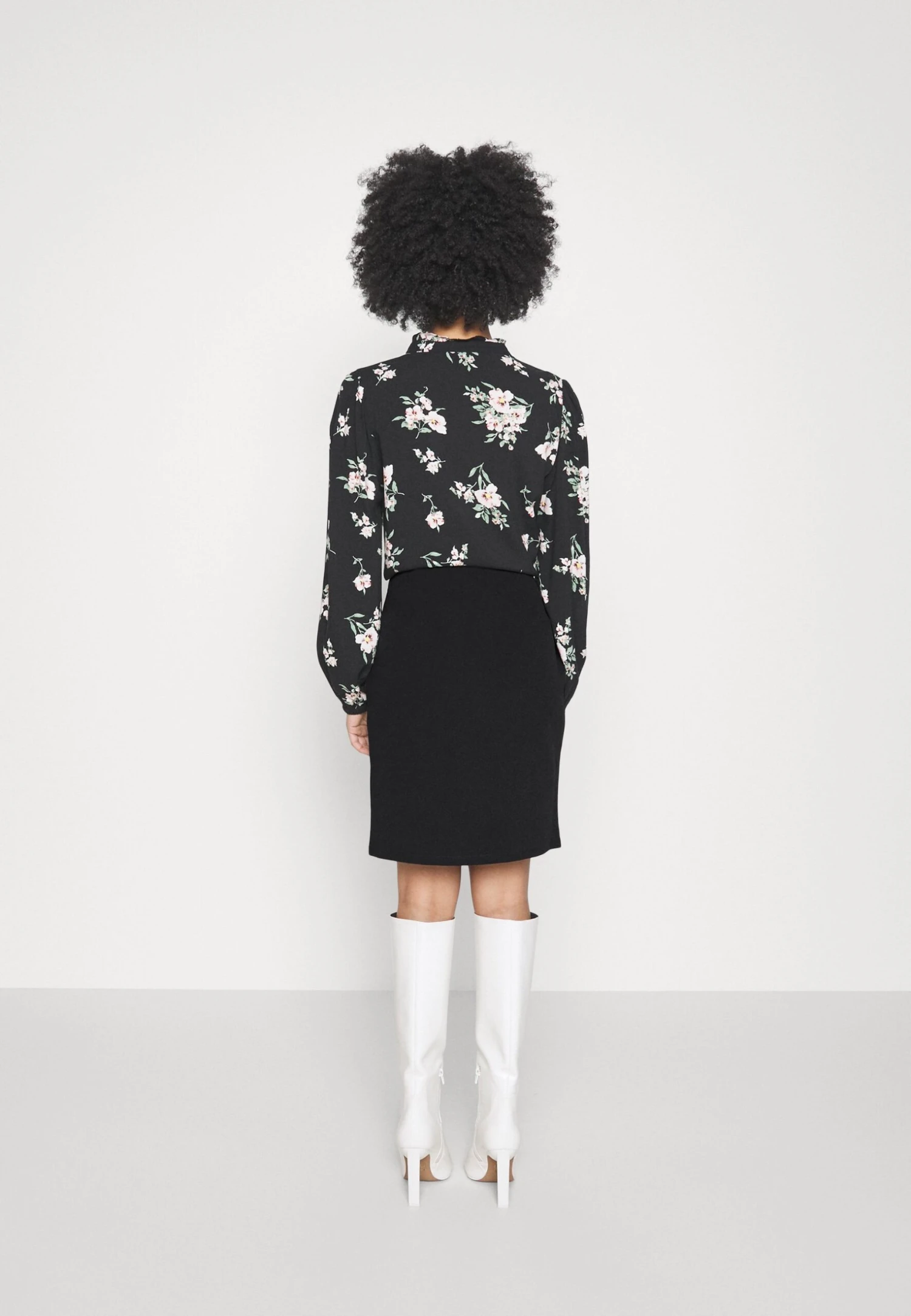 Panel Asymmetric- Minifalda - Black - Imagen 3