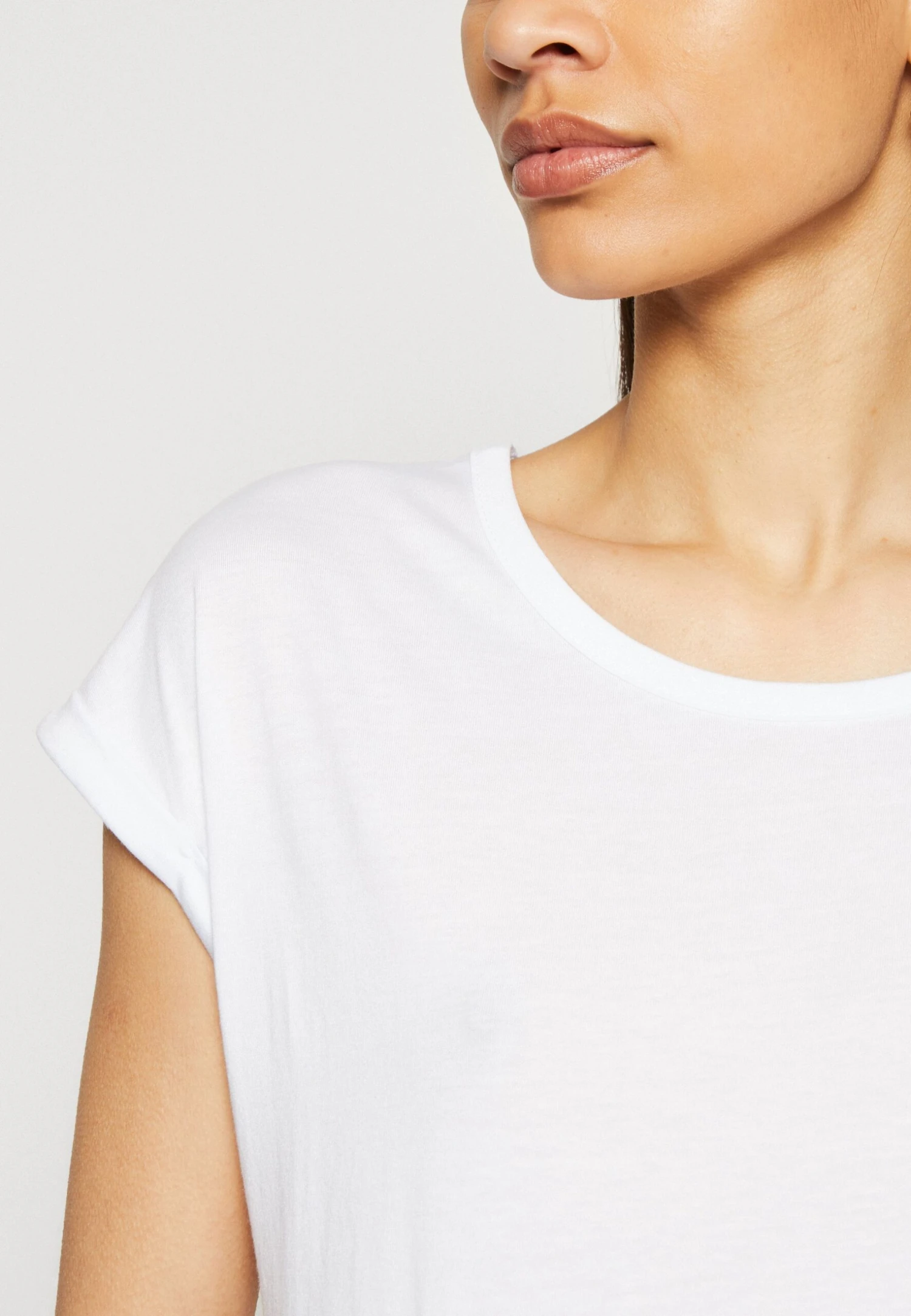 Anna Field 3 Pack - Camiseta Básica - White/Mottled Light Grey - Imagen 8